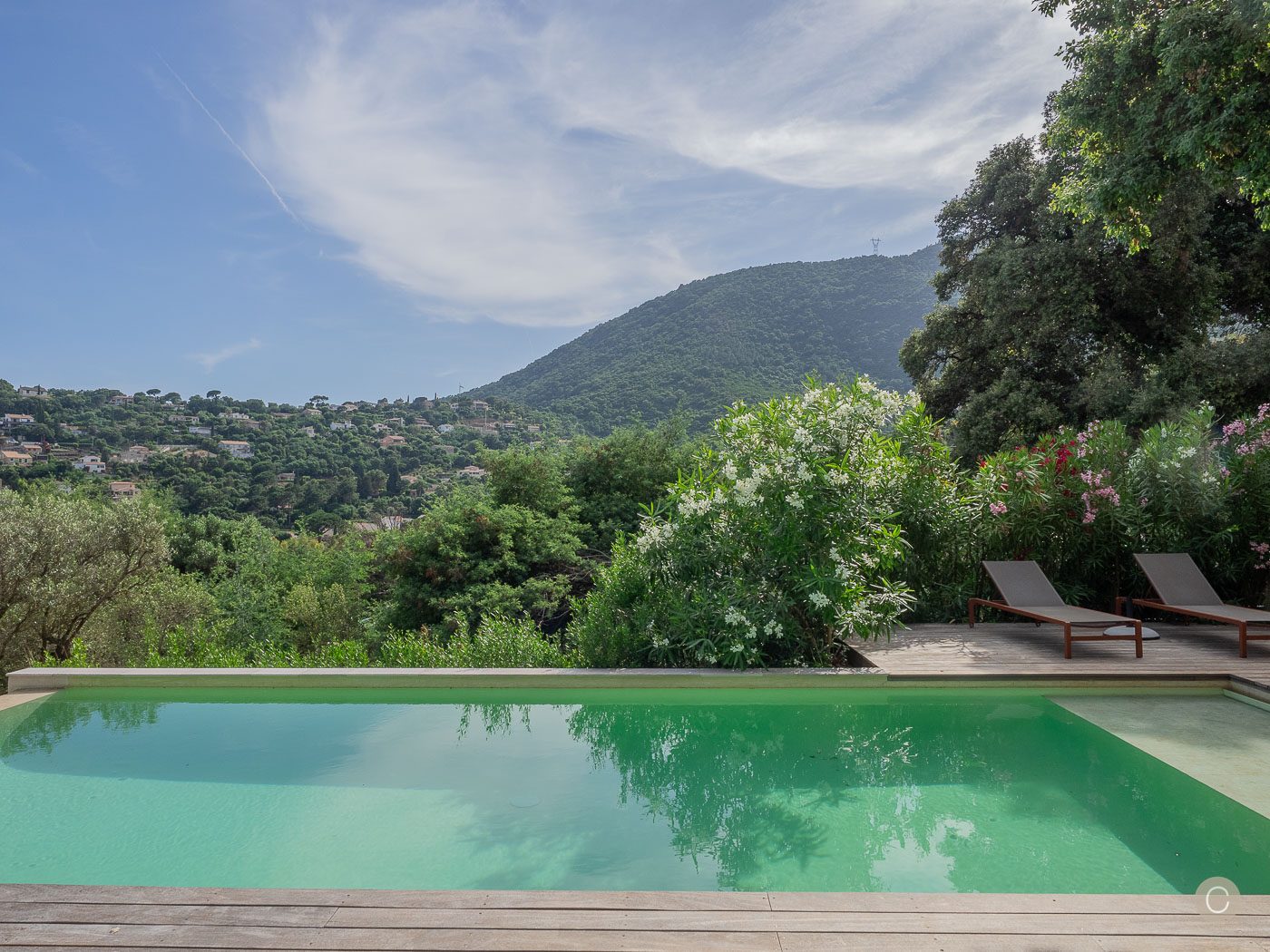 Piscine vue panoramique